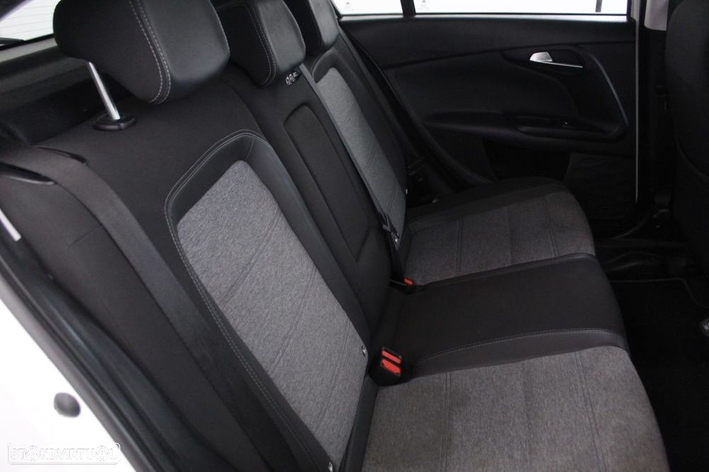 Fiat Tipo Cross 1.0 GSE T3 - 15