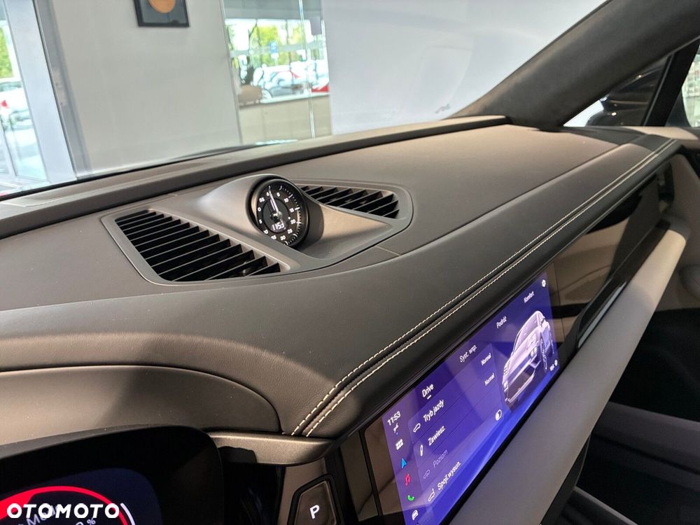 Porsche Macan - 18