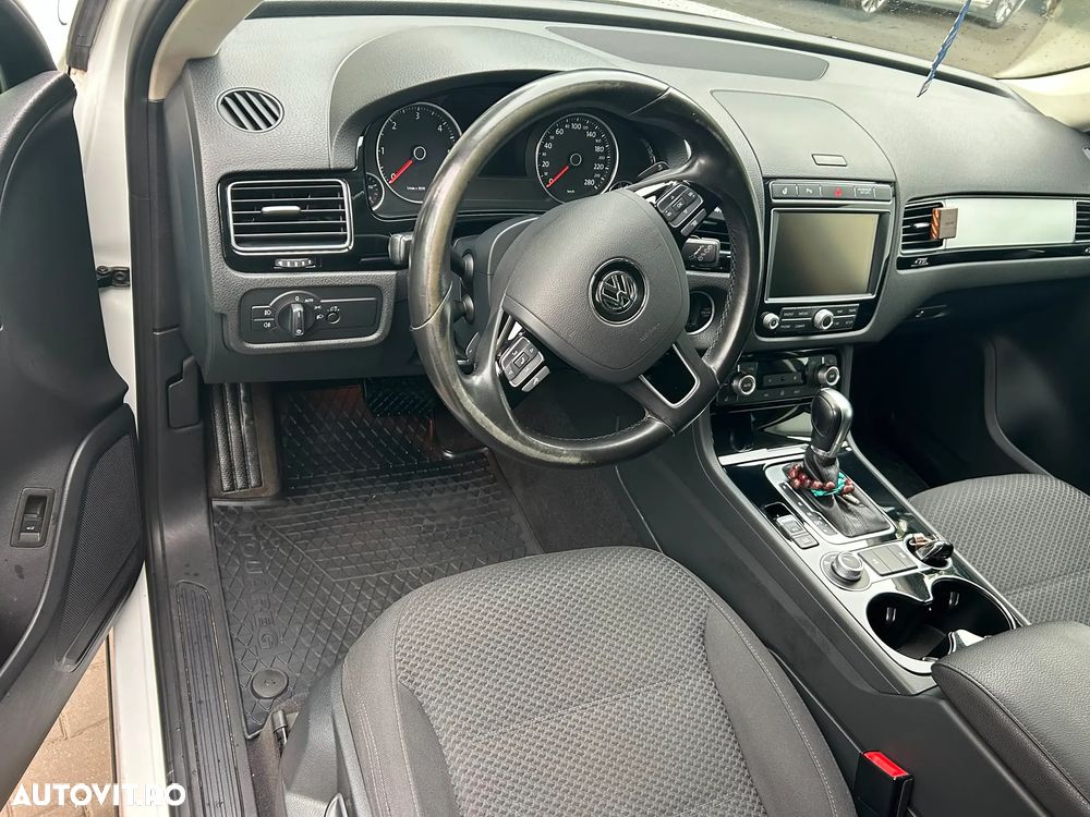 Volkswagen Touareg 3.0 V6 TDI BMT - 10