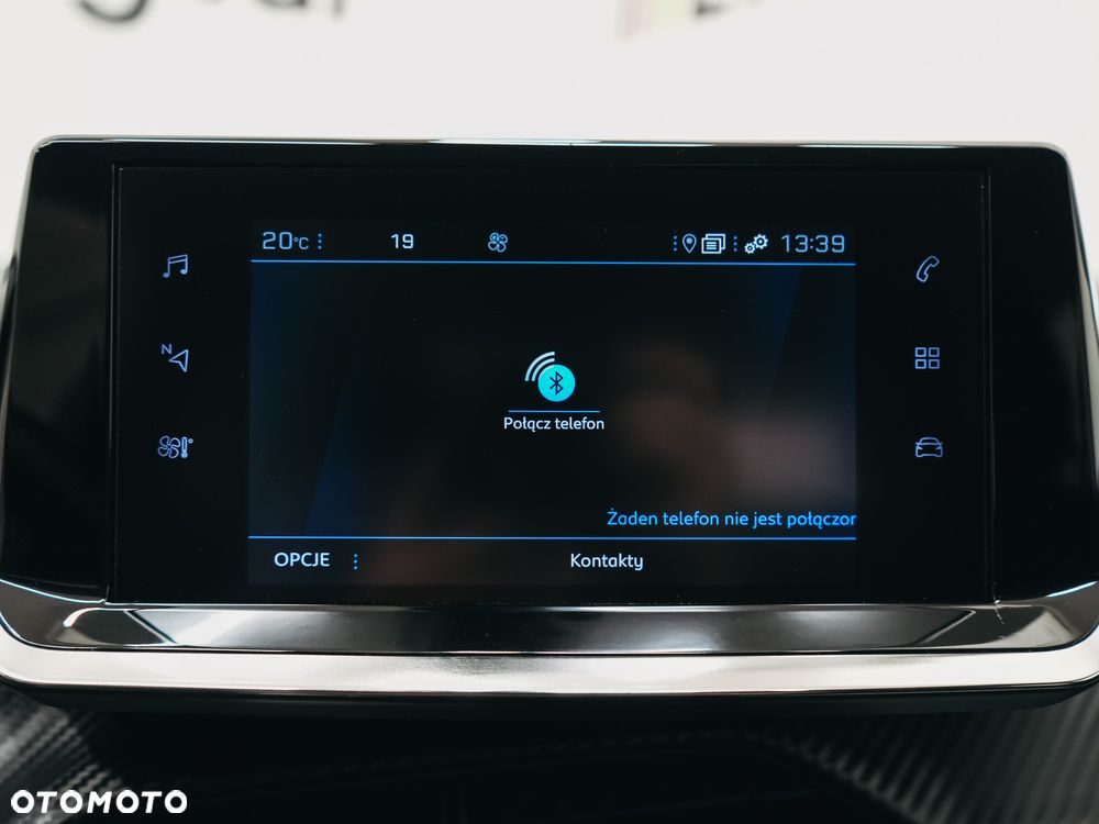 Peugeot 2008 1.5 BlueHDi Allure S&S EAT8 - 32