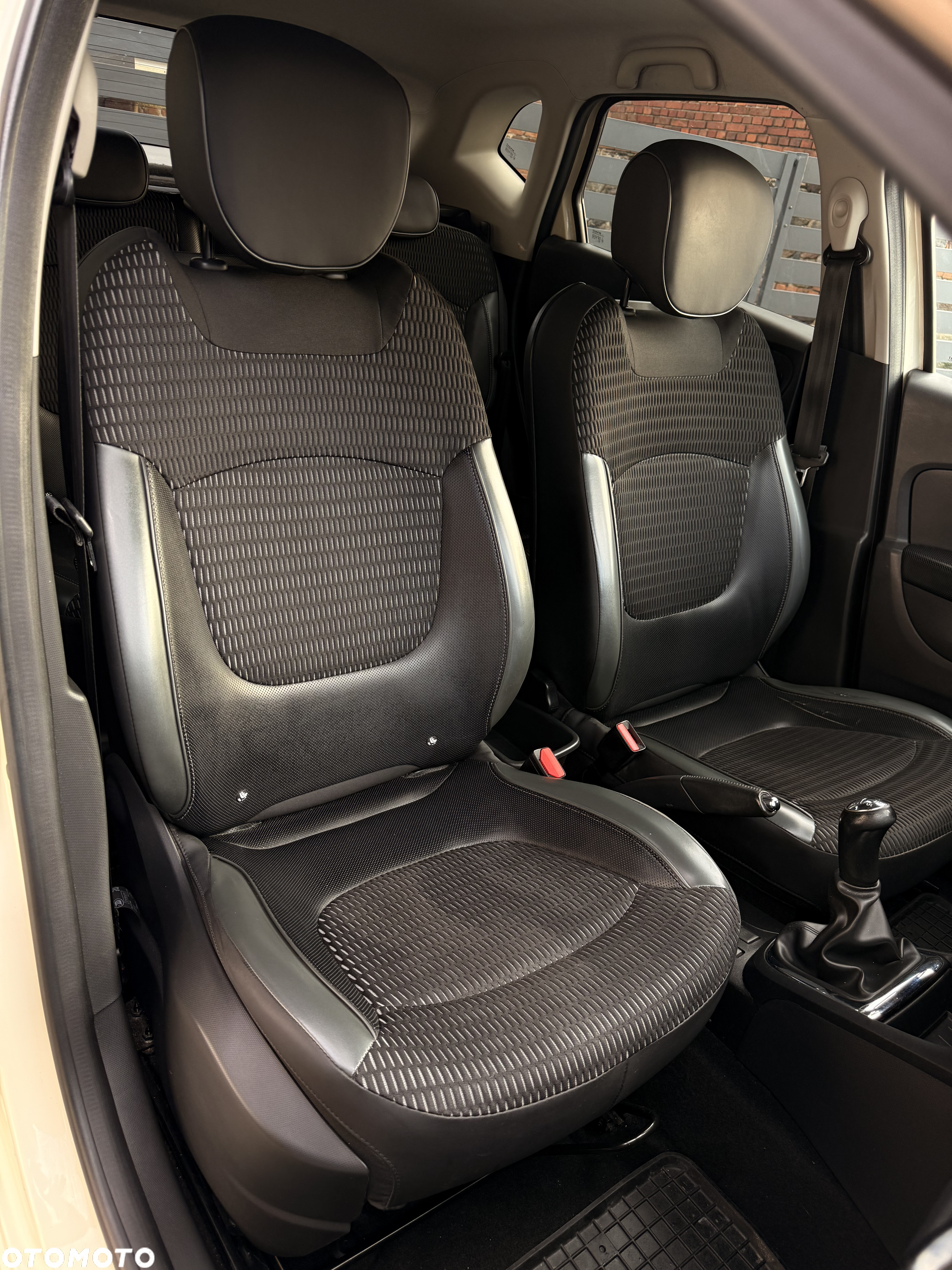 Renault Captur - 14