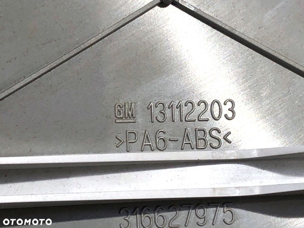 LAMPA SUFITOWA  OPEL ASTRA H GTC (A04) 2005 - 2010 1.4 (L08) 66 kW [90 KM] benzyna 2005 - 2010 - 5