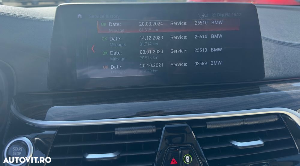 BMW Seria 5 530i xDrive AT - 12