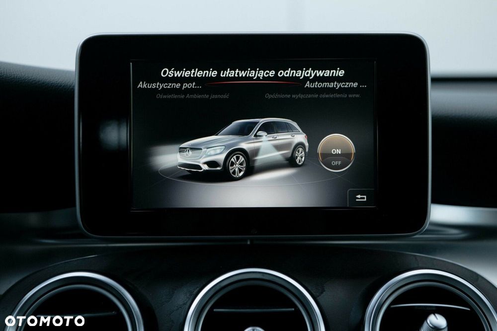 Mercedes-Benz GLC - 31