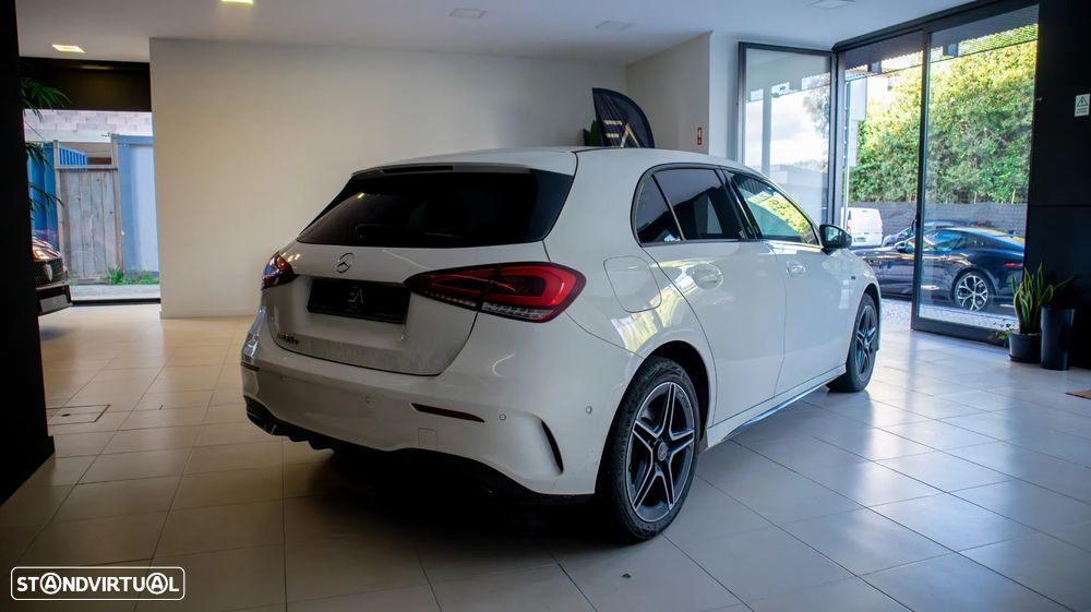 Mercedes-Benz A 250 e AMG Line - 3