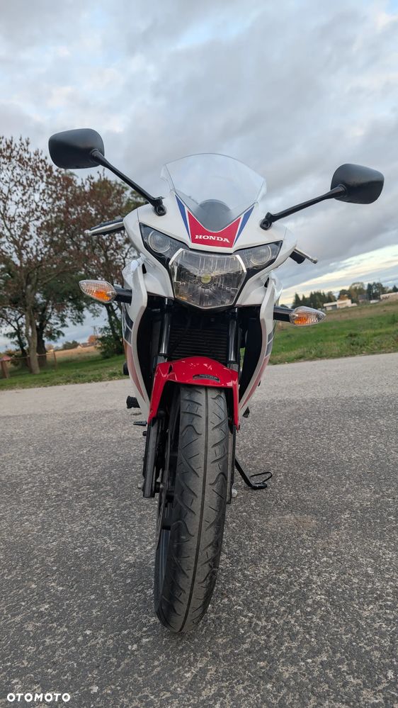 Honda CBR - 16
