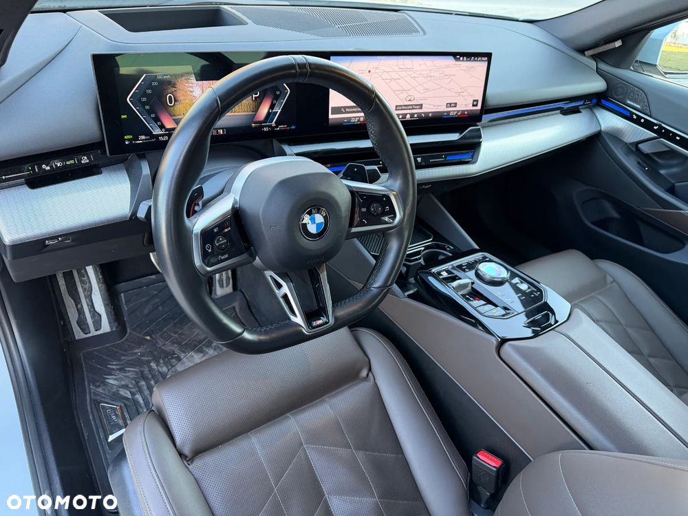 BMW Seria 5 ver-520d-xdrive-mhev-m-sport - 25