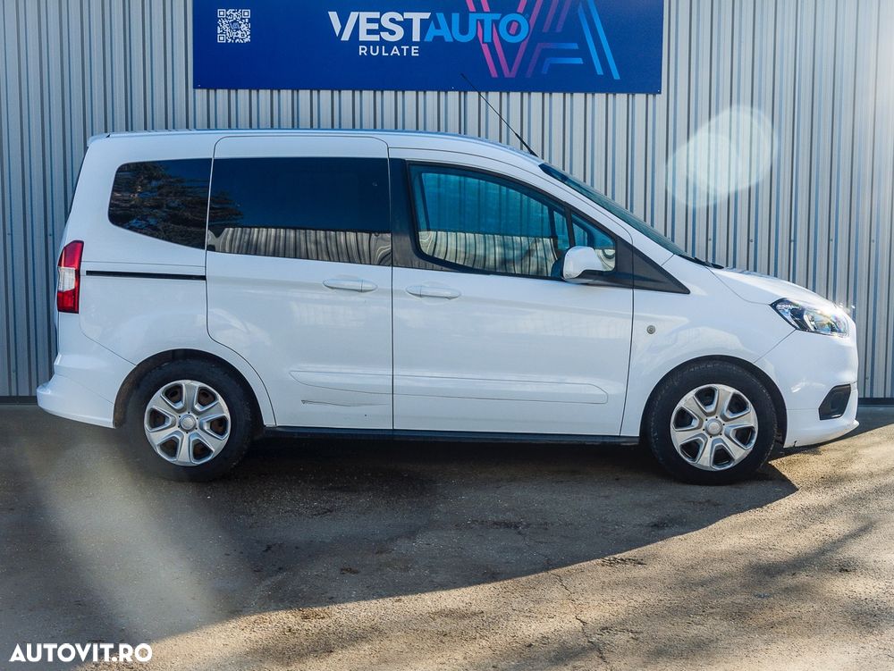 Ford Tourneo Courier 1.5 TDCi Trend - 9