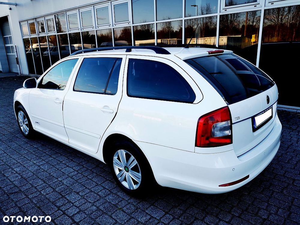 Skoda Octavia 1.6 TDI DPF FAMILY - 37