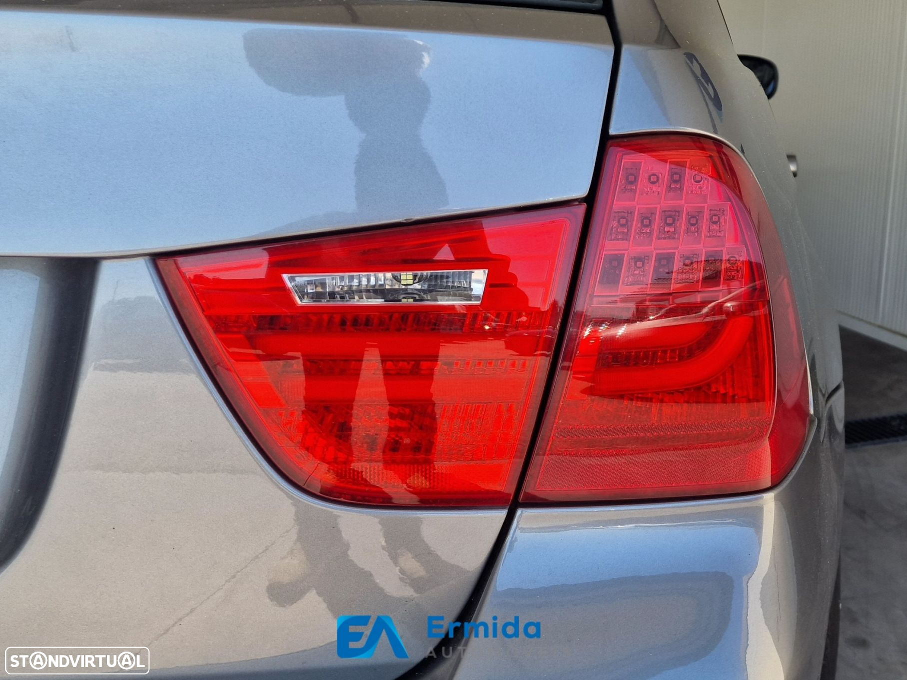 BMW 320 d Touring LifeStyle Auto - 17