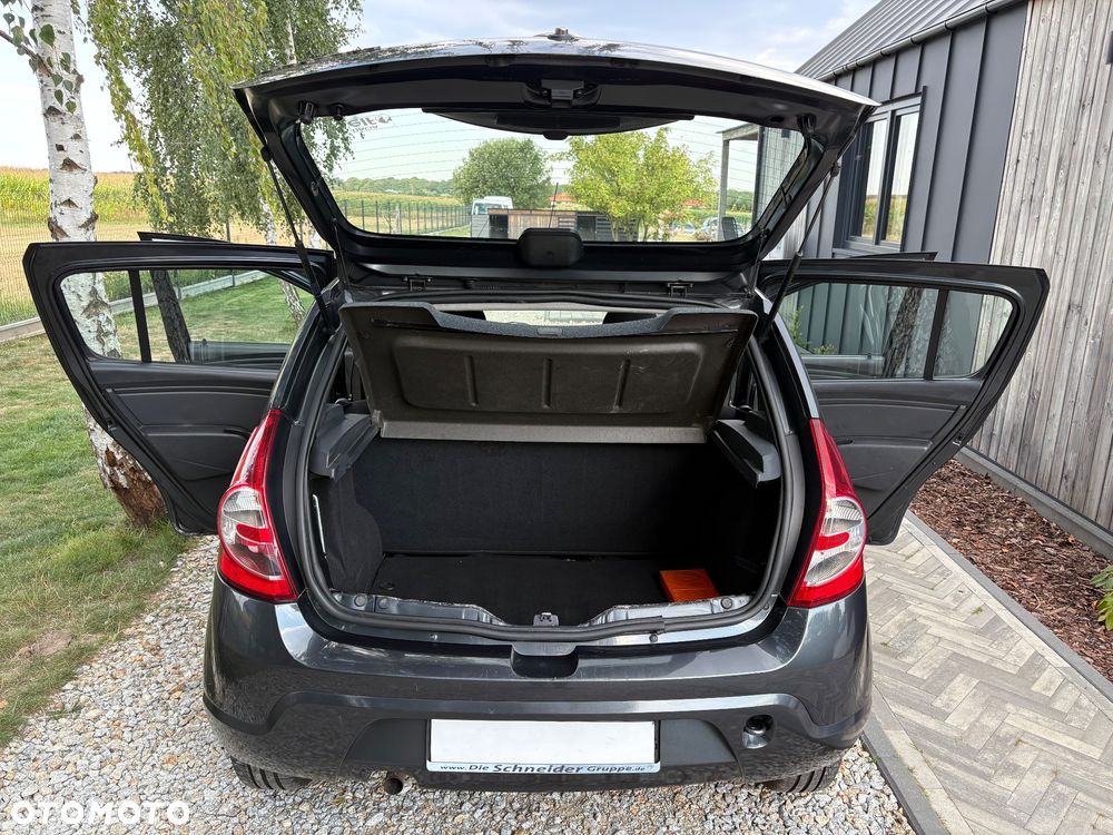 Dacia Sandero 1.2 16V - 12