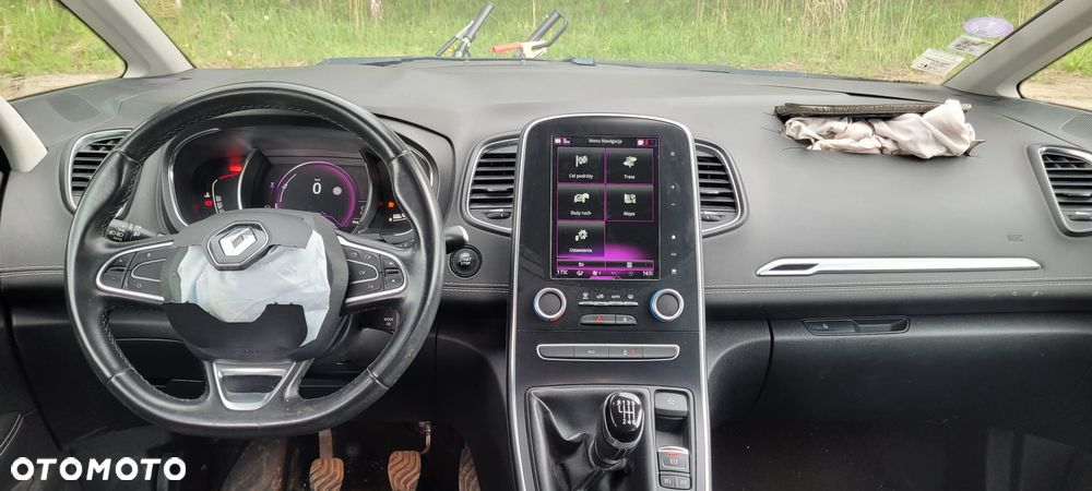 Renault Scenic ENERGY TCe 130 INTENS - 16