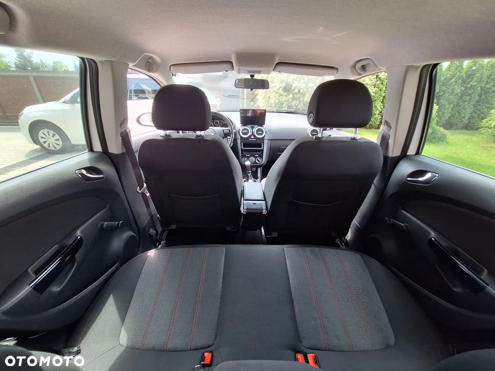 Opel Corsa 1.2 16V Sport - 17