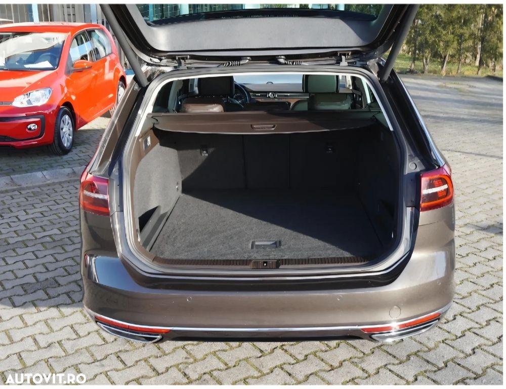 Volkswagen Passat 2.0 TDI SCR DSG Highline - 12