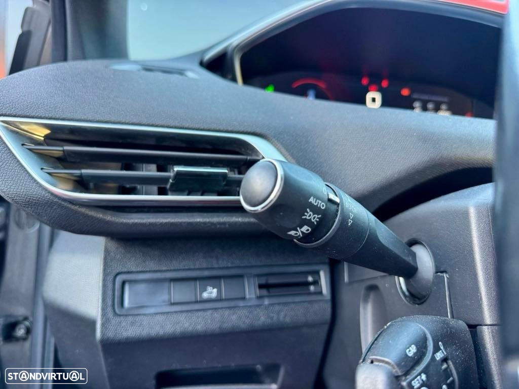 Peugeot 3008 1.5 BlueHDi GT Line - 16