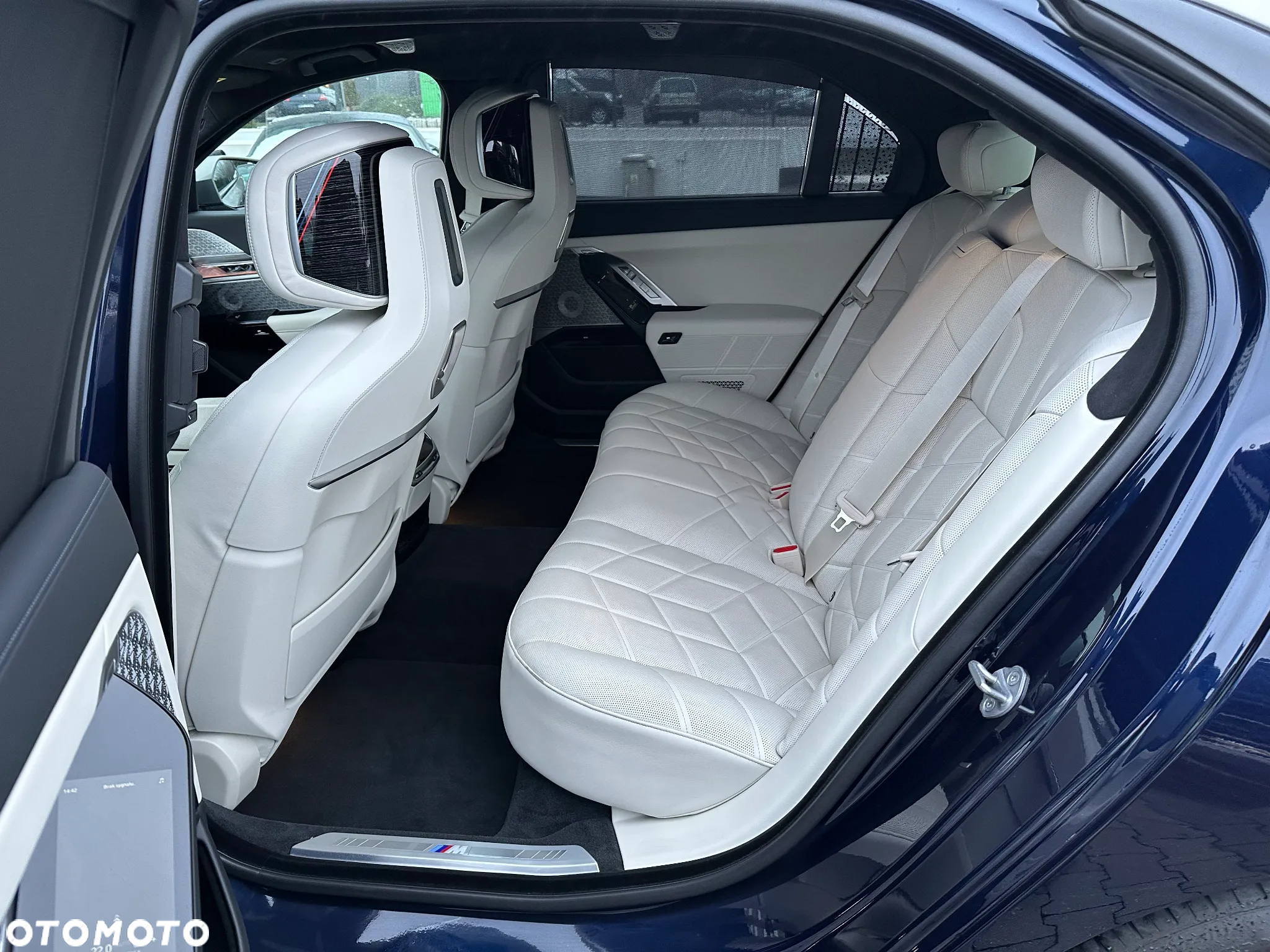 BMW i7 105.7kWh xDrive60 M Sport - 7