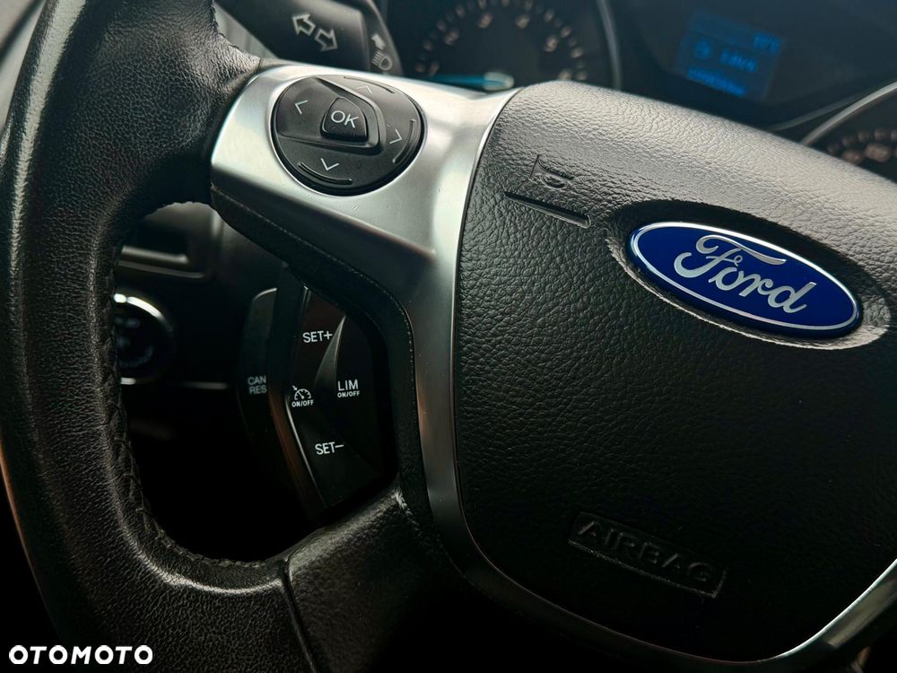 Ford Focus 1.0 EcoBoost Trend - 23