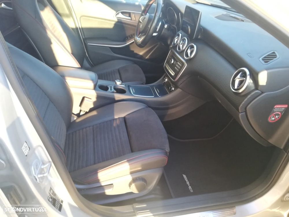 Mercedes-Benz A 200 d 4Matic 7G-DCT AMG Line - 6