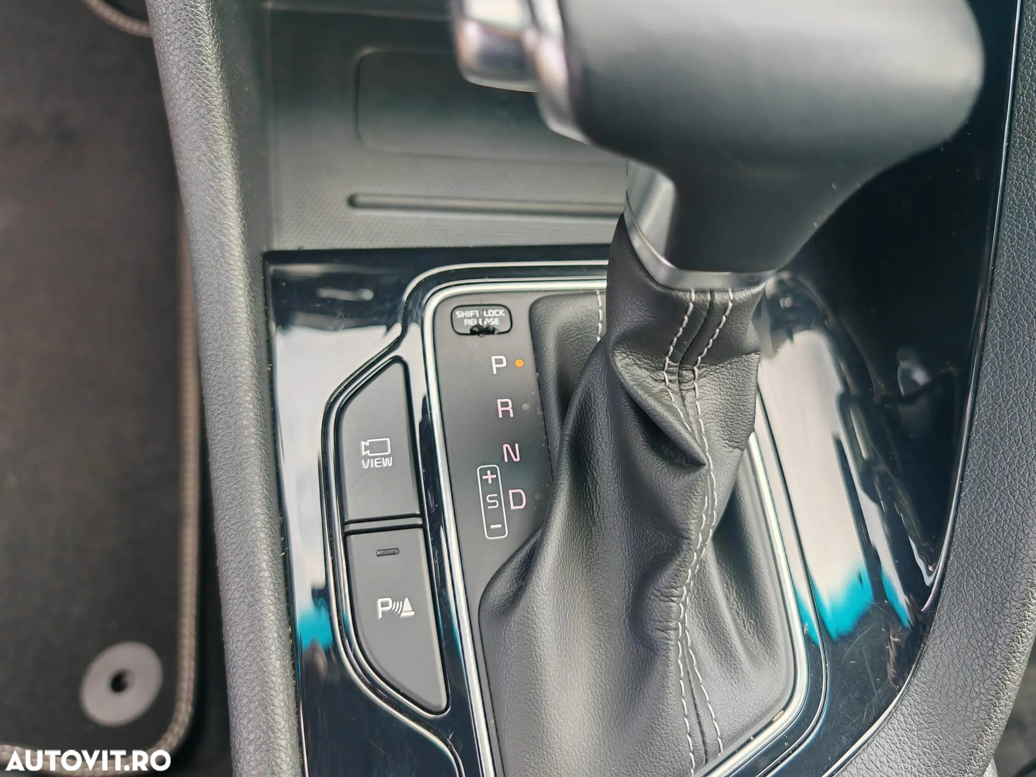Kia Niro 1.6 GDI 6DCT HEV Premium - 19
