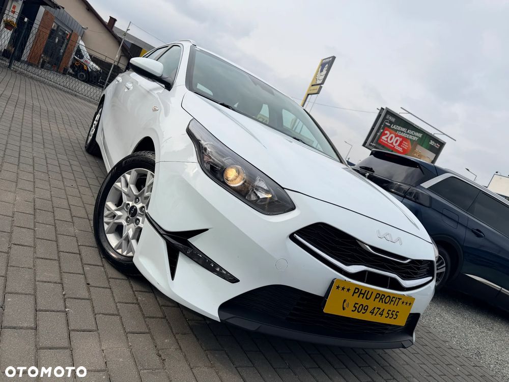Kia Ceed 1.5 T-GDI M - 4