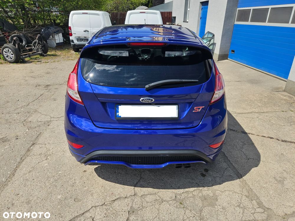 Ford Fiesta ST - 2