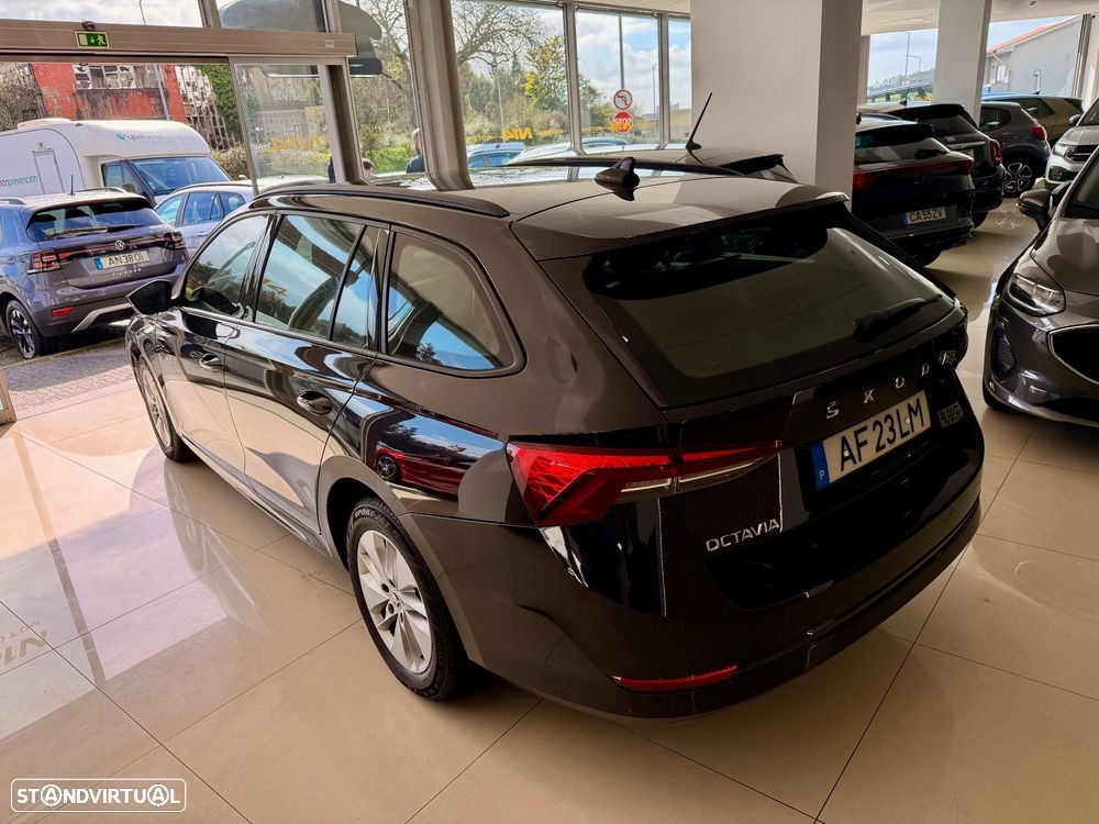 Skoda Octavia Break 2.0 TDI Ambition - 11