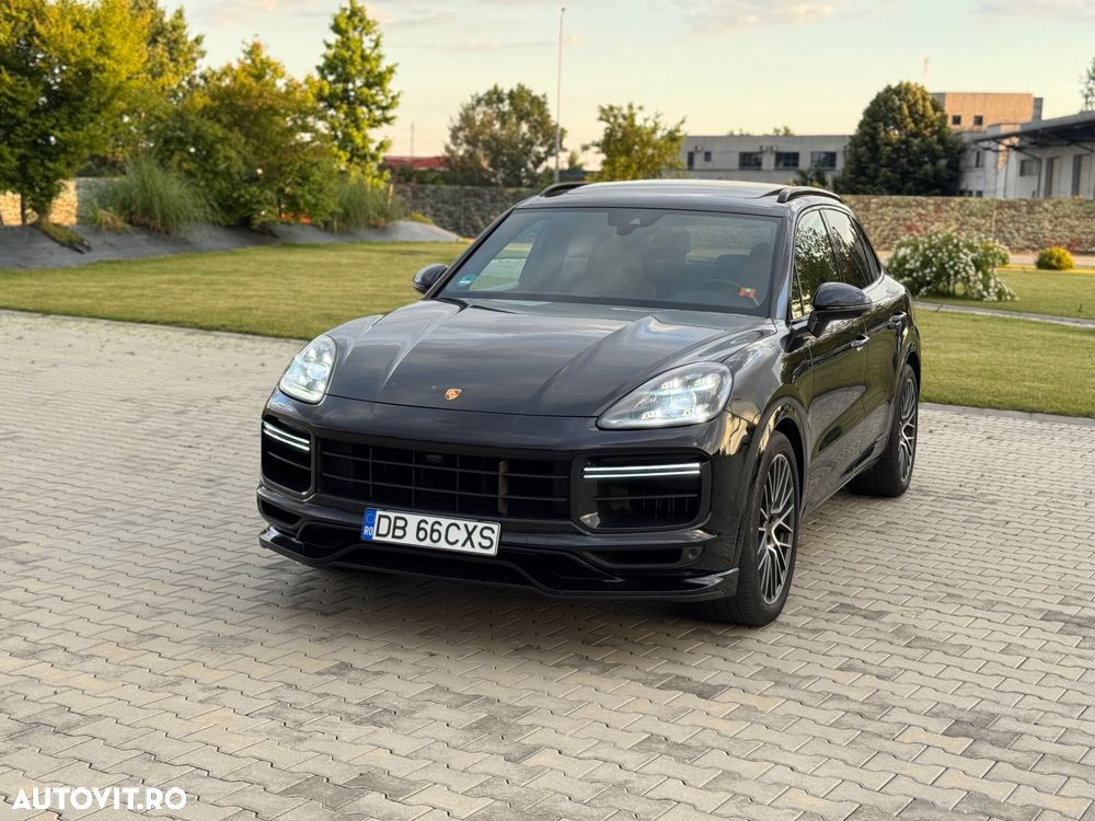 Porsche Cayenne - 8