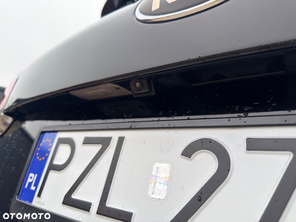 Kia Carens 1.6 GDI XL 7os - 10