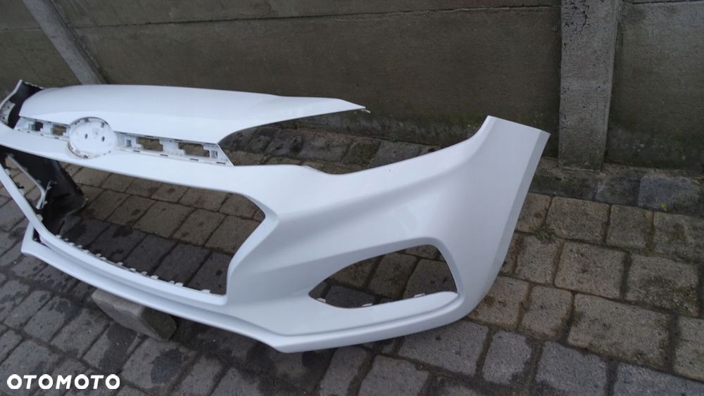 hyundai i20 ii lift - zderzak przedni - 3