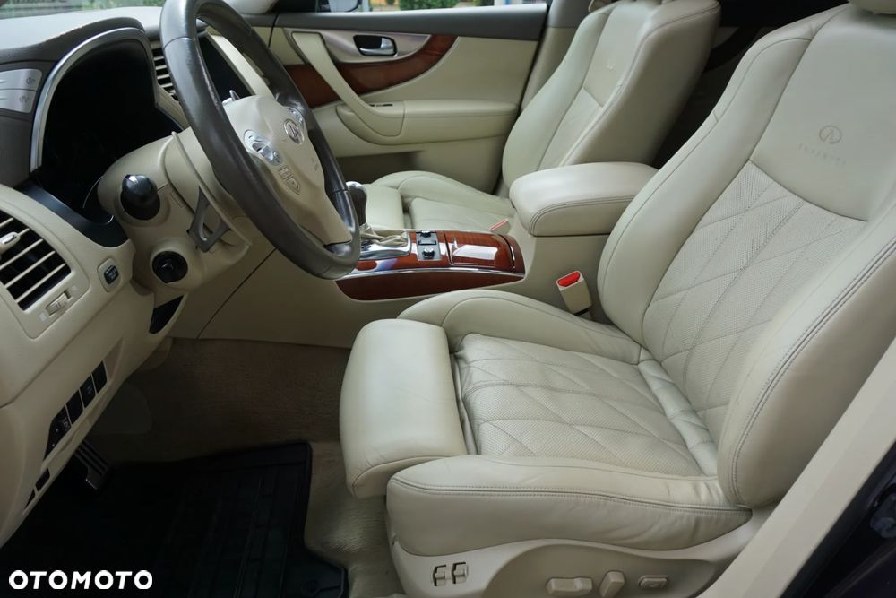 Infiniti FX FX30d AWD S - 10