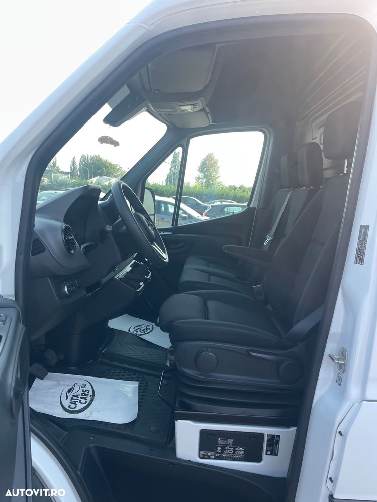 Mercedes-Benz Sprinter 319CDI  LUNG - 23