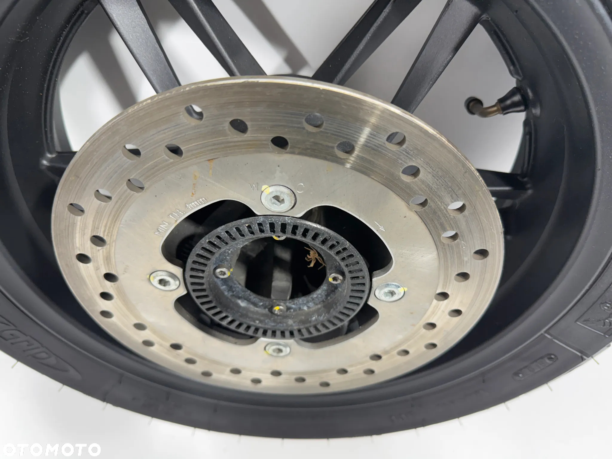Koło felga TYŁ  Honda Forza 125 NSS  18-20r  140-70-14 - 3