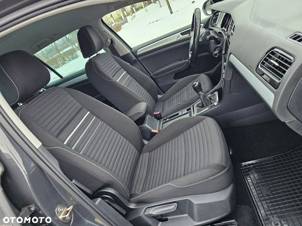 Volkswagen Golf 1.6 TDI BlueMotion Technology Cup - 10