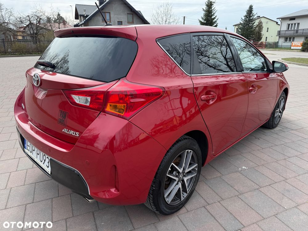 Toyota Auris 2.0 D-4D Dynamic - 3