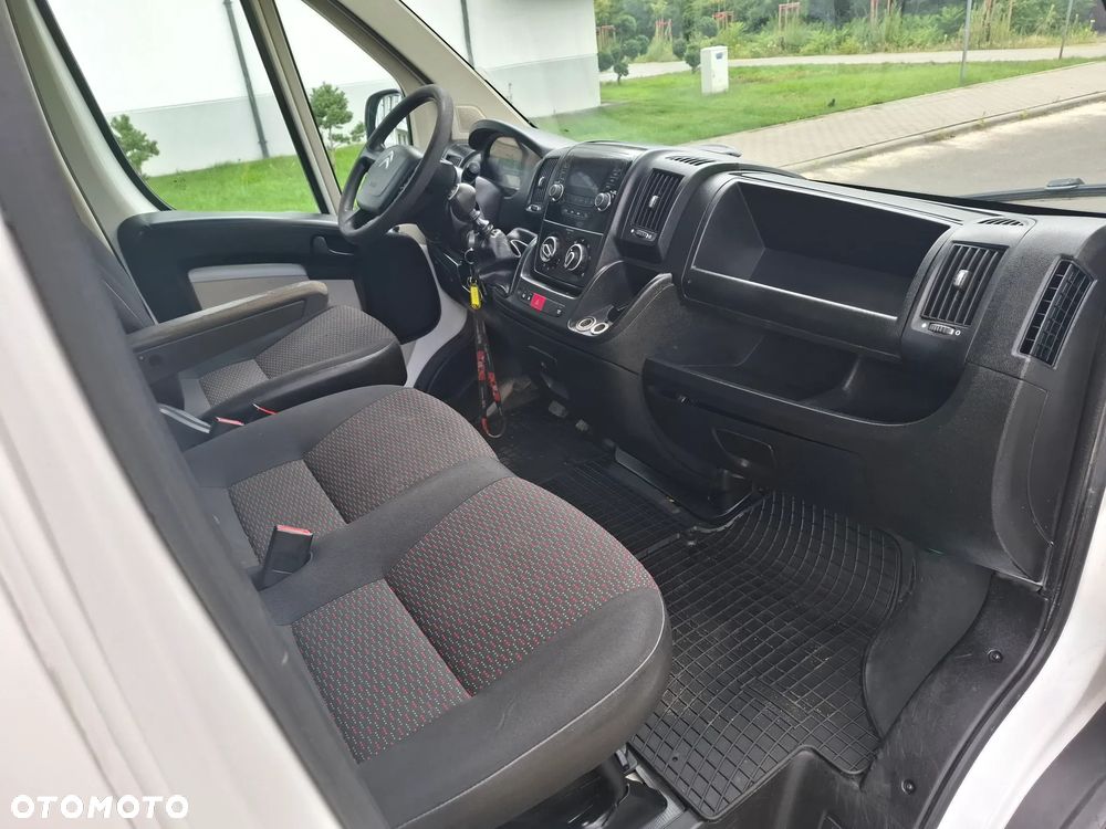 Citroën wywrotka 7osobowy 35 tys netto   salon PL 7  osób wywrot x 3 - 13