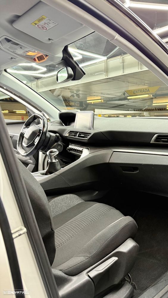 Peugeot 3008 PureTech 130 Stop & Start GPF Active Business-Pack - 8