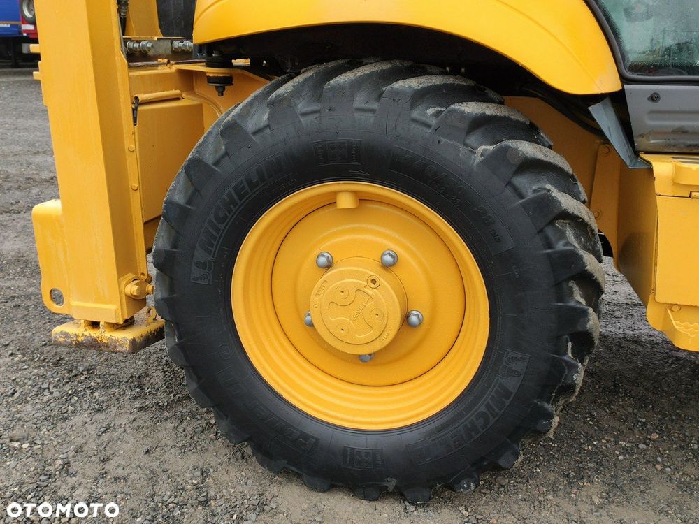 Komatsu WB 93S-5E0 Bez Luzów Zadbana Sprawna Super Stan !!! - 15