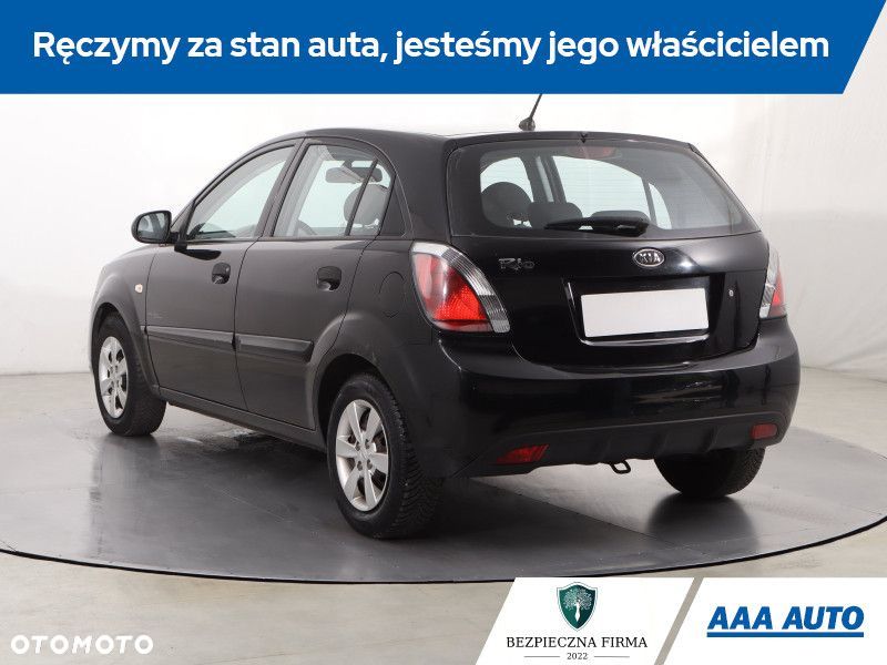Kia Rio - 6