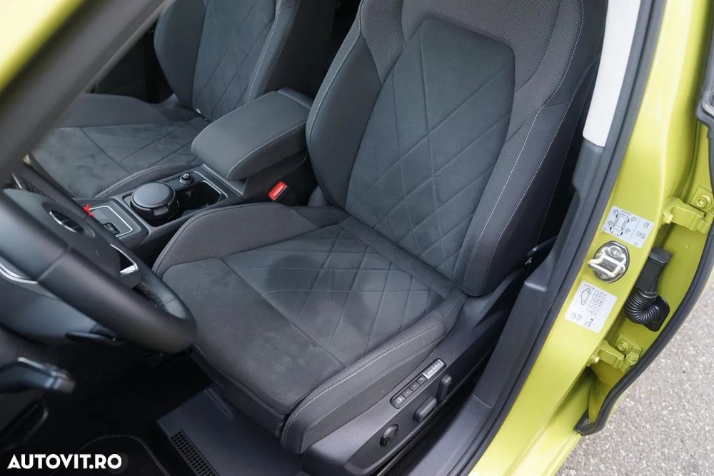 Volkswagen Golf 1.5 eTSI ACT DSG MHEV Style - 11