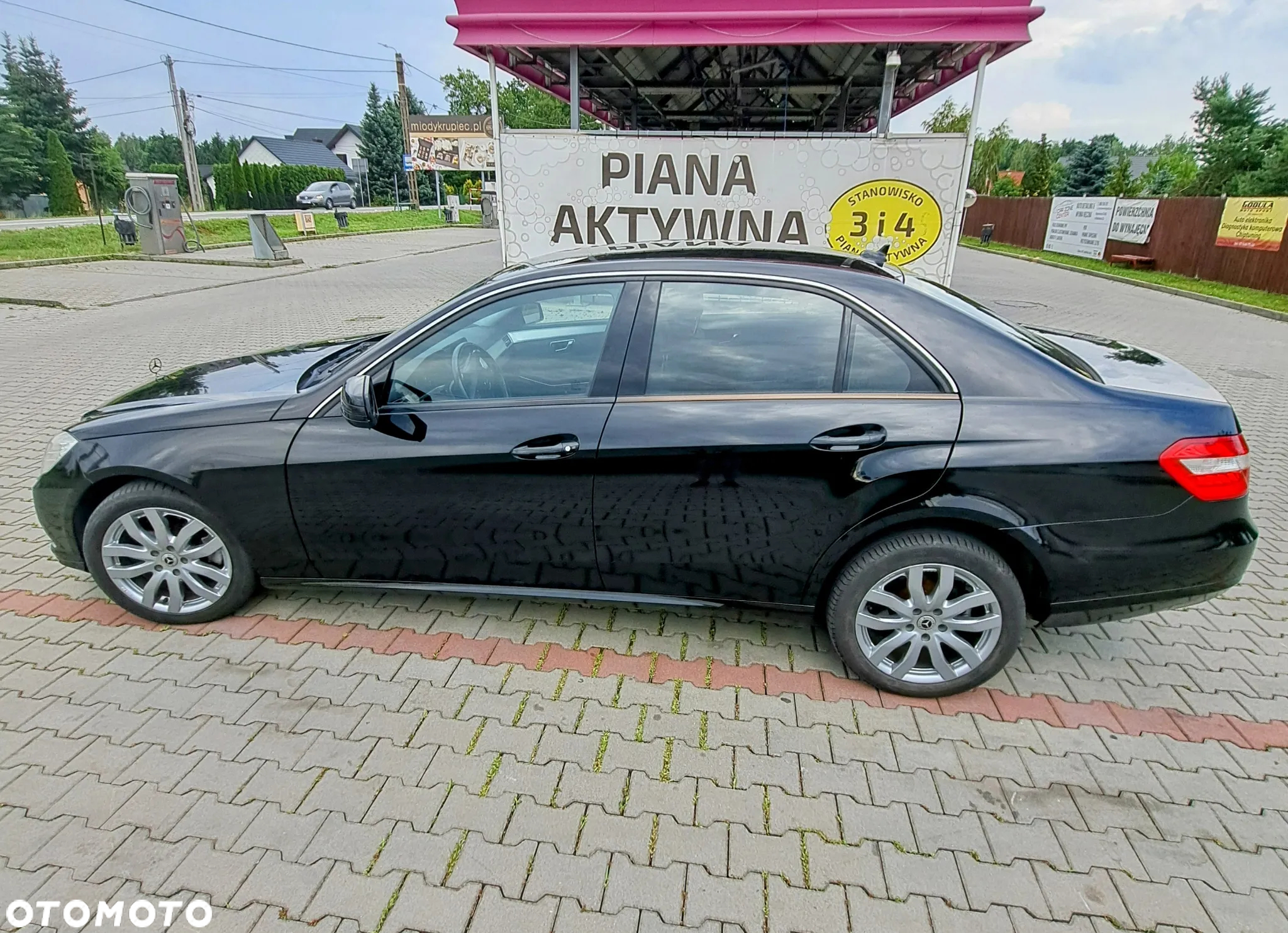 Mercedes-Benz Klasa E 200 CDI Classic - 3