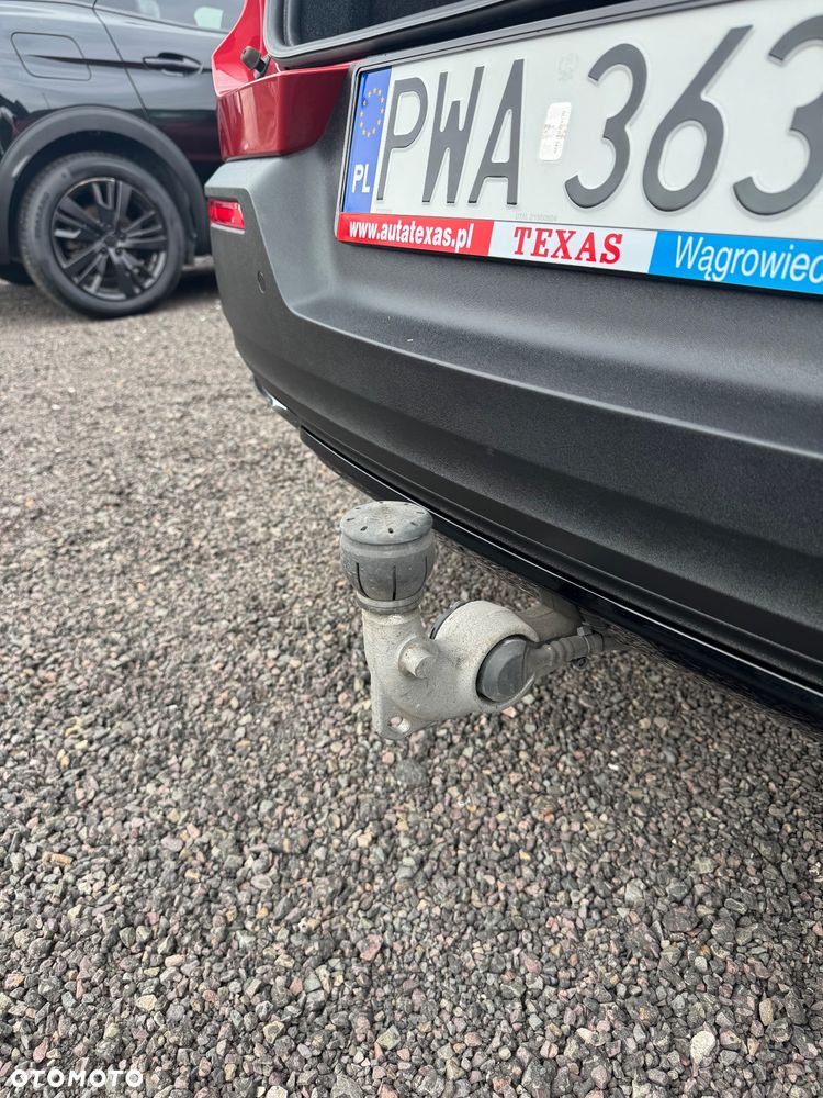 Volvo XC 40 D3 R-Design - 33