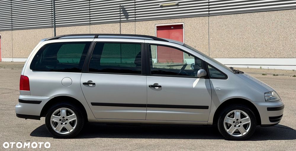Volkswagen Sharan 1.9 TDI Comfortline - 12