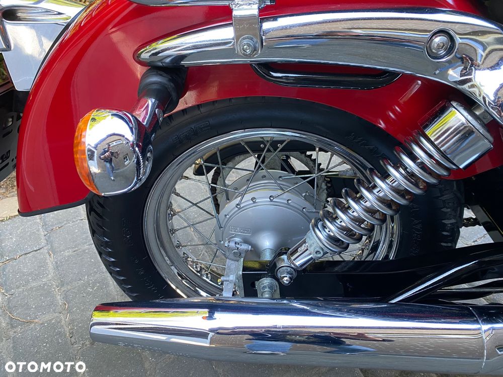 Suzuki Intruder - 22