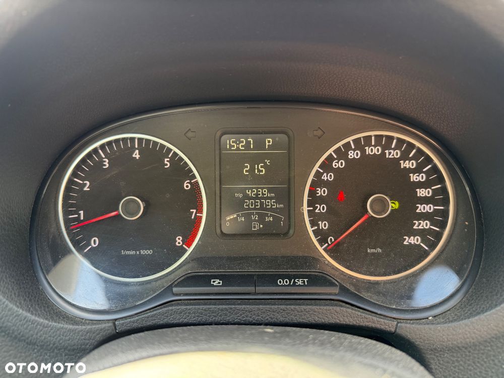 Volkswagen Polo 1.4 16V Comfortline DSG - 13