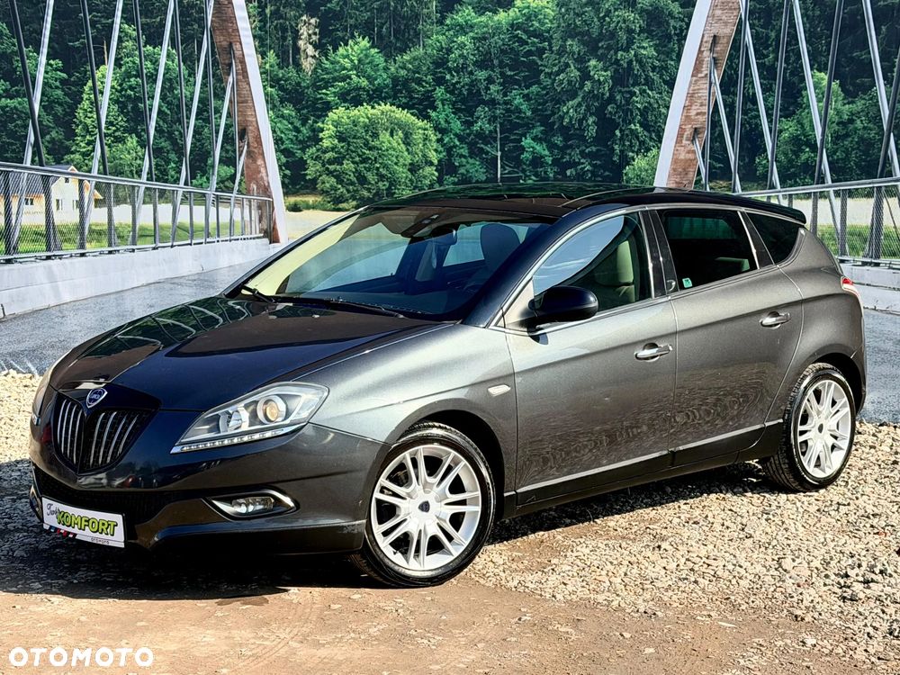 Lancia Delta 1.4 T-Jet 16v Oro - 5