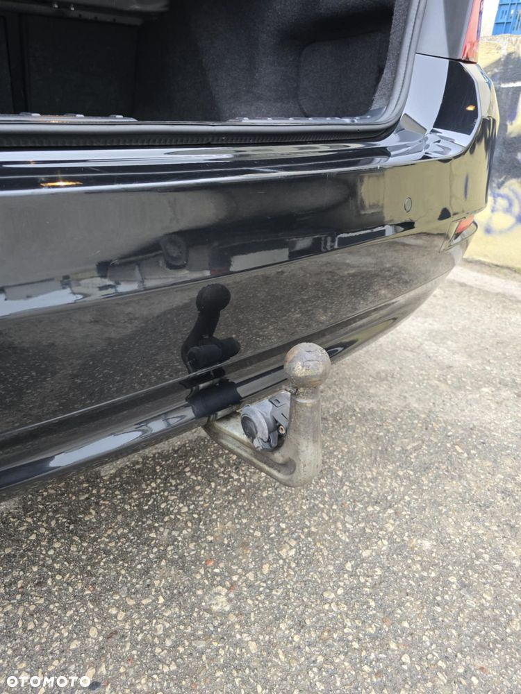 BMW Seria 5 520d - 26