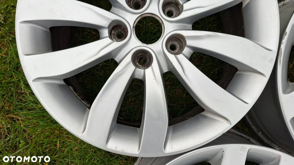 Felgi Aluminiowe 17 Kia Carens IV 5x114.3 ET 50.5 - 12