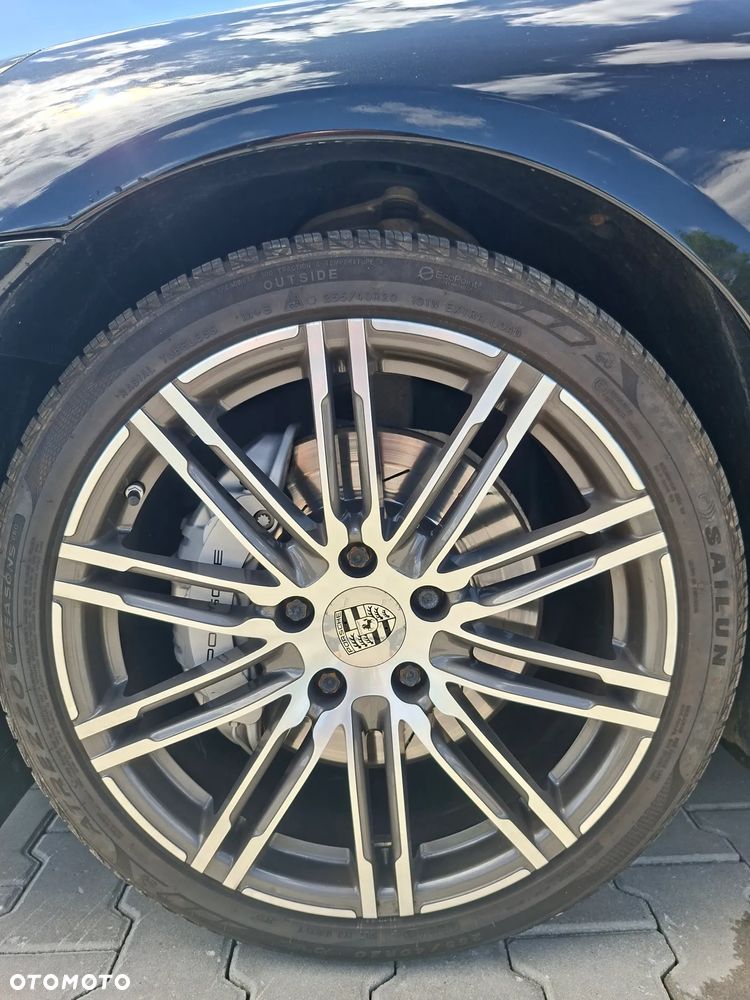 Porsche Panamera 4S - 17