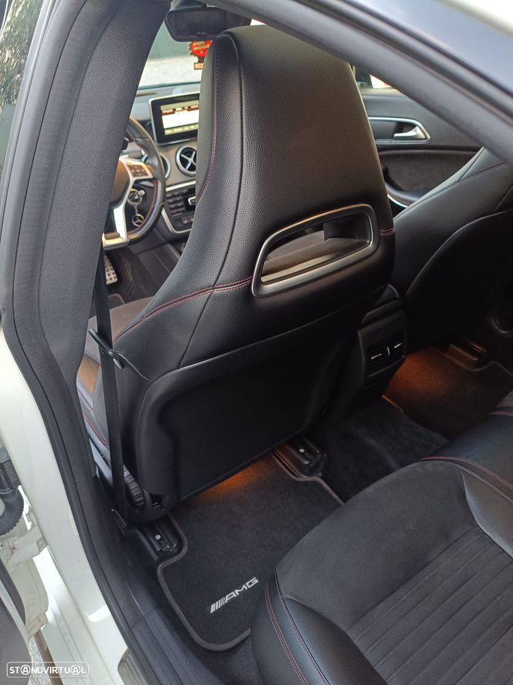 Mercedes-Benz CLA 220 CDI 7G-DCT AMG Line - 25