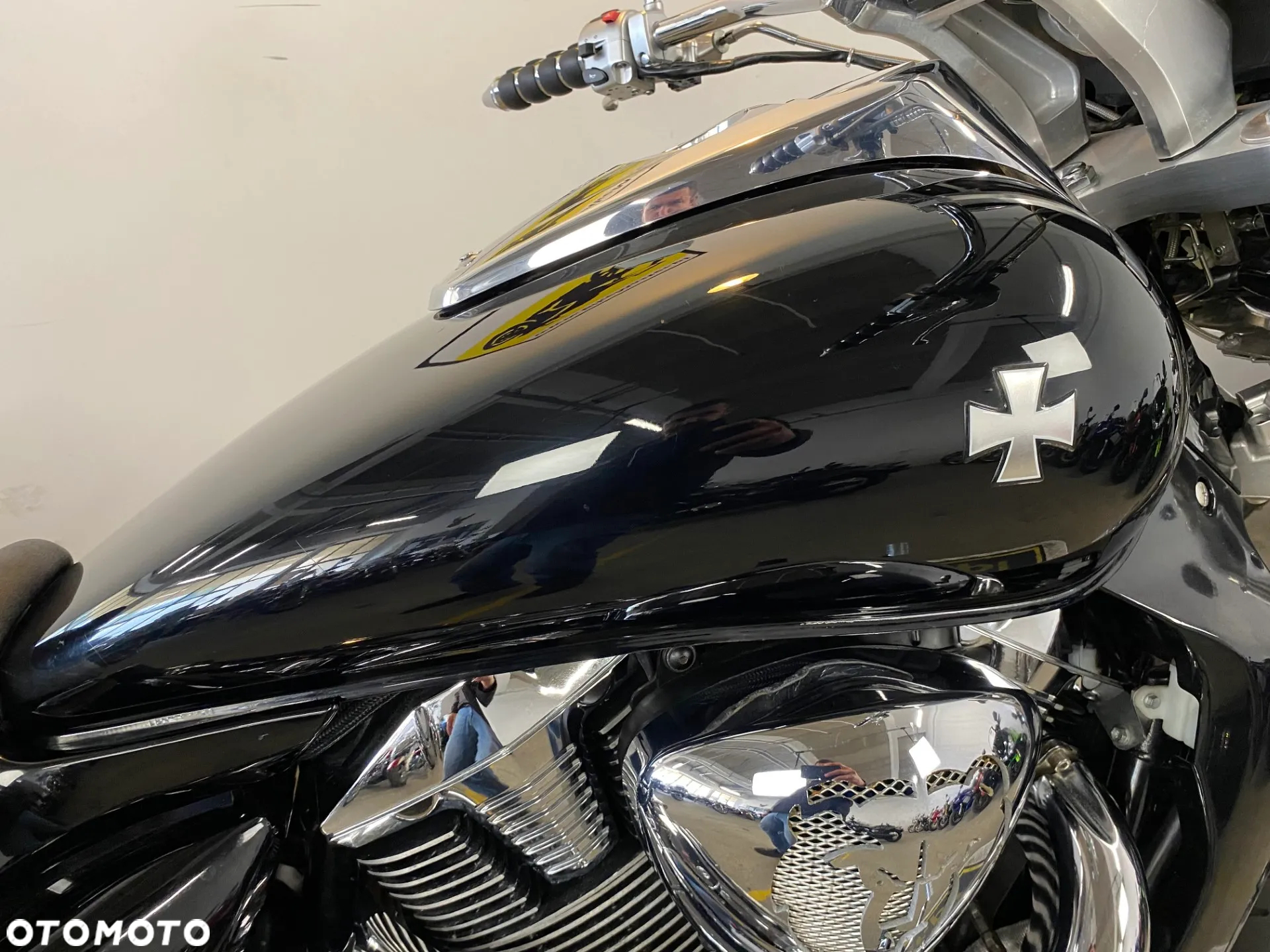 Suzuki Intruder - 19
